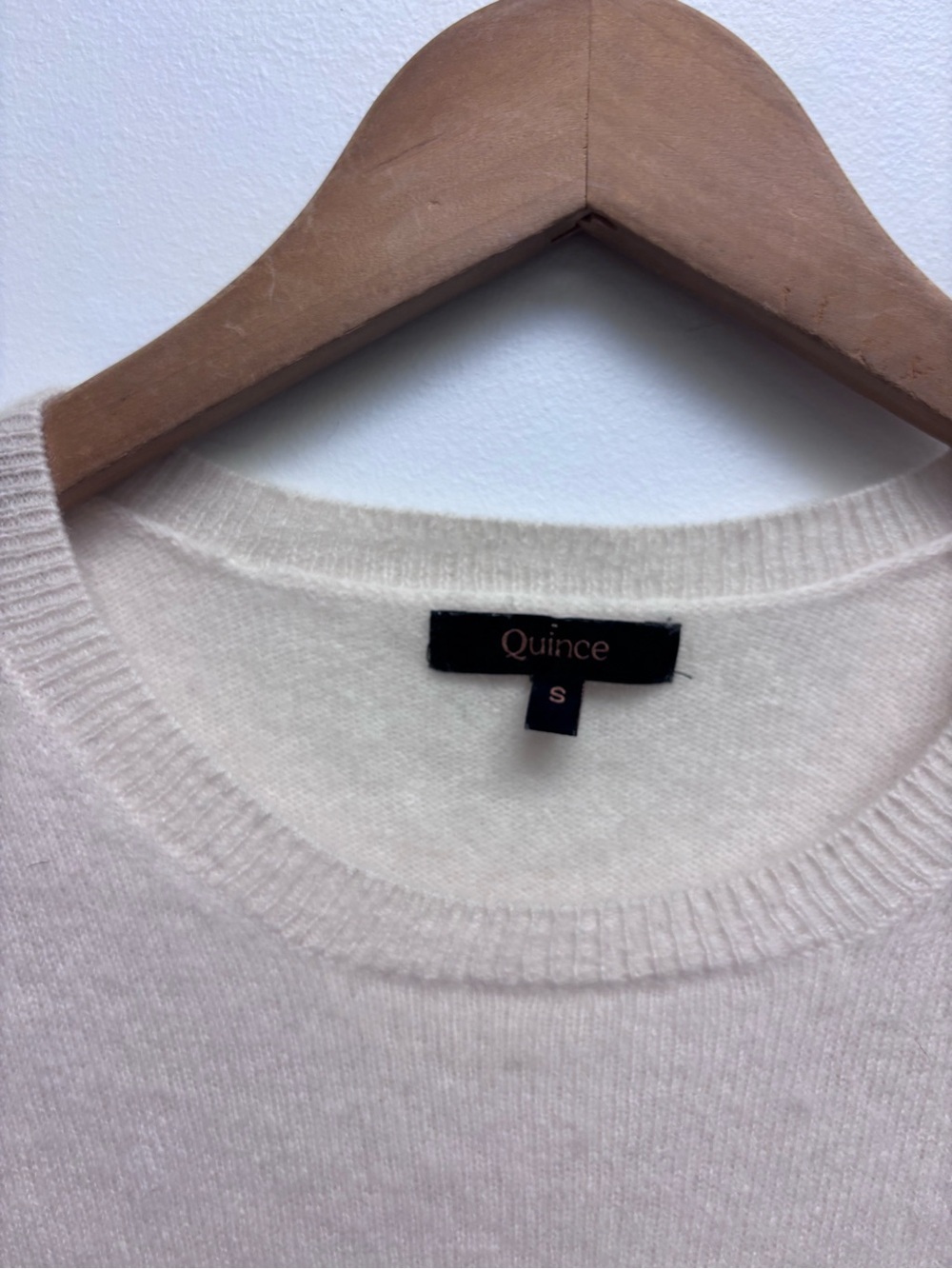 Quince Mongolian Cashmere Crewneck Sweater - Picture 6 of 12
